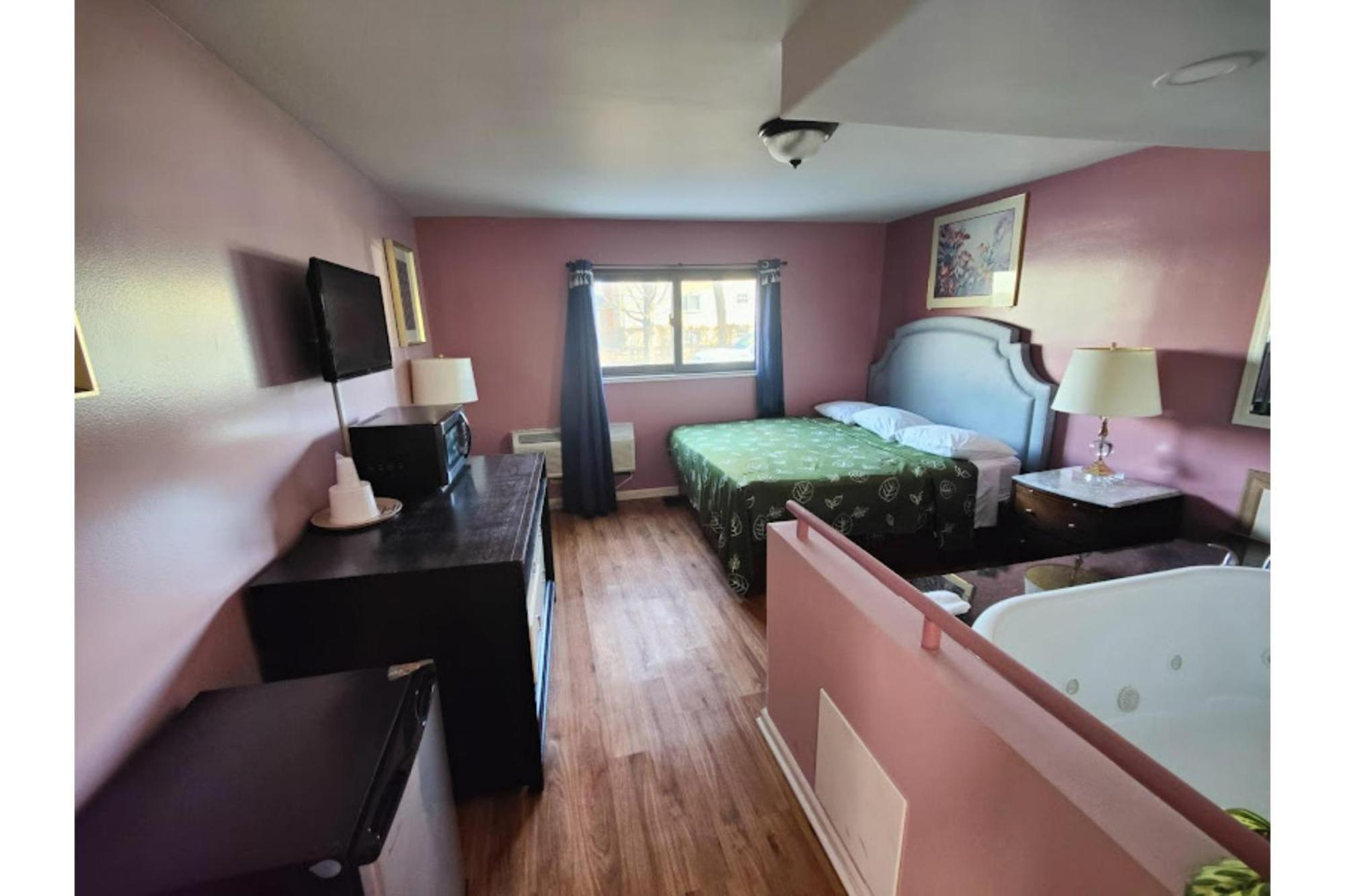 Oyo Hotel Edgebrook Chicago North Shore Экстерьер фото